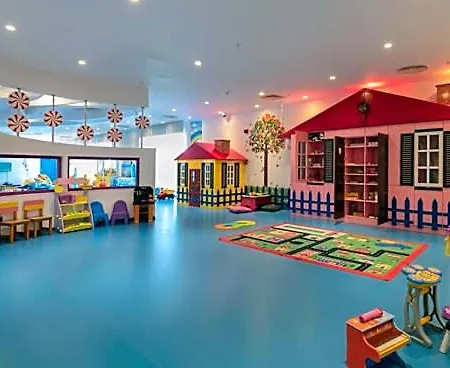 Merit Royal Premium Casino & Кирения