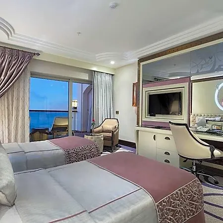 Merit Royal Premium Casino & Отель