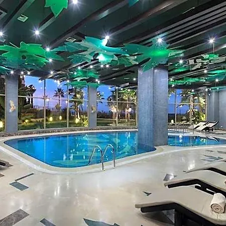 Отель Merit Royal Premium Casino & Кирения