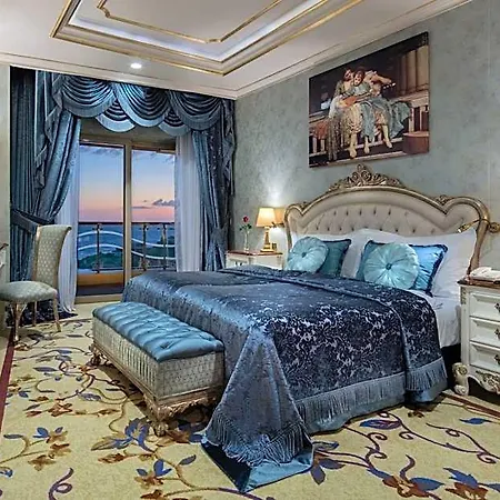 Merit Royal Premium Casino & Кирения