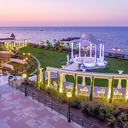 Merit Royal Premium Casino & Отель Кирения