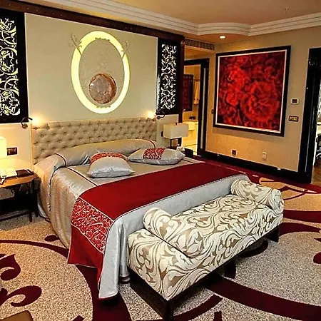 Отель Merit Royal Premium Casino & Кирения